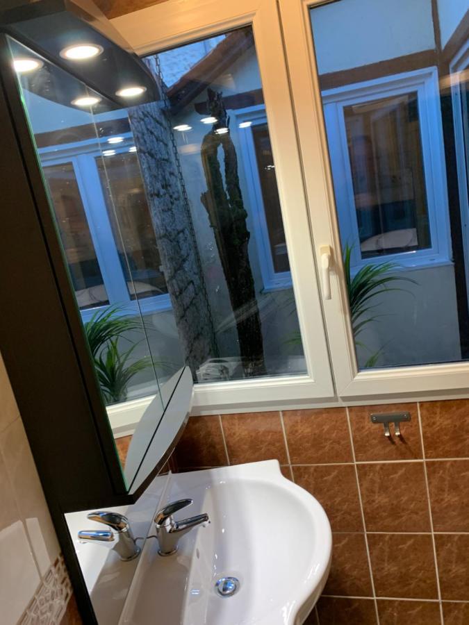 Chambre D'Hotes Naturiste Le Jardin Des Hirondelles Blanzaguet-Saint-Cybard Eksteriør billede